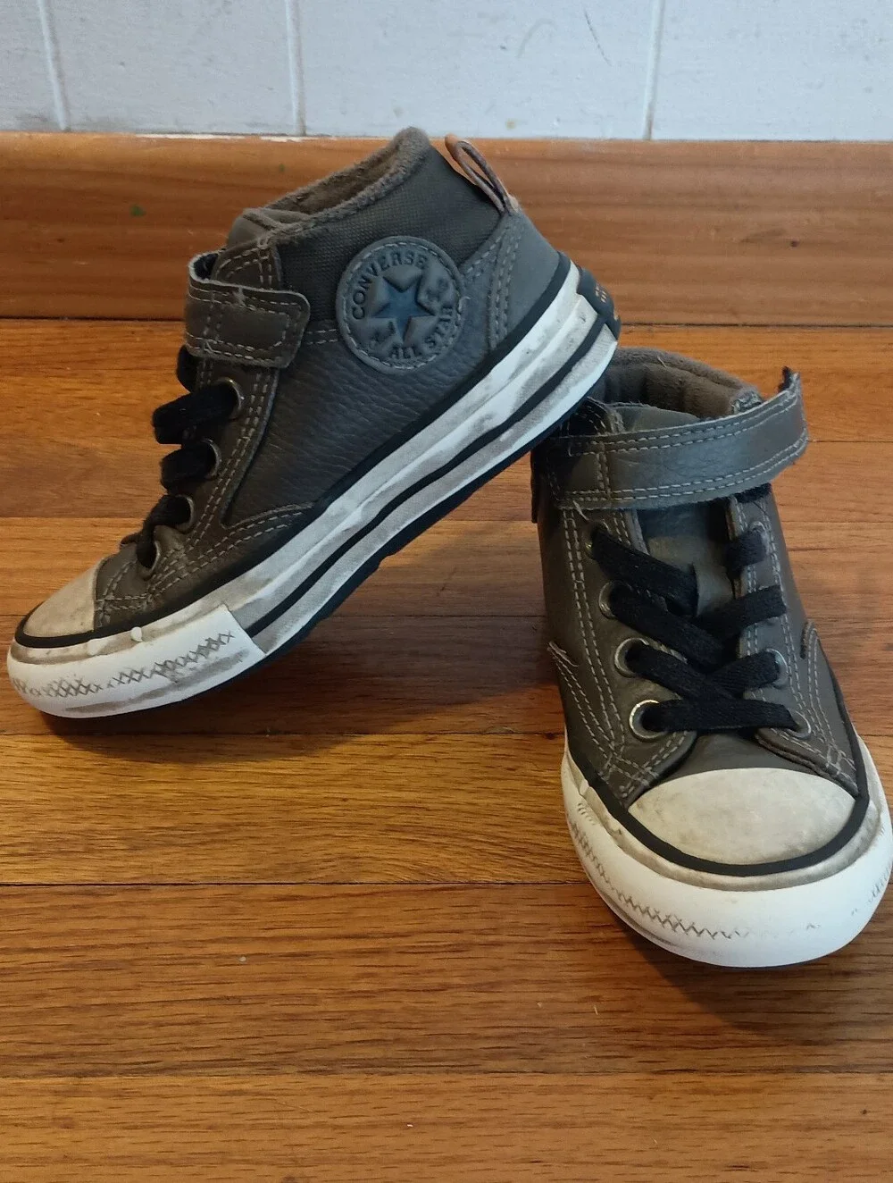 Converse kids high